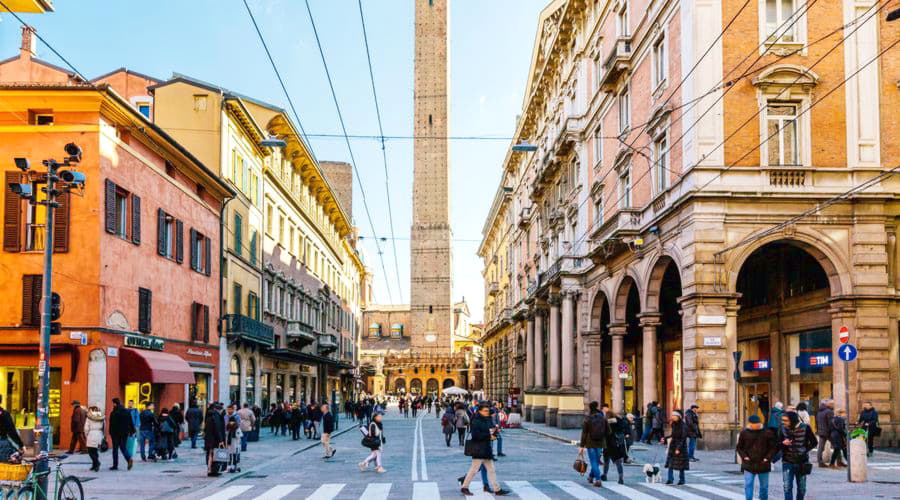 Top-Autovermietungsangebote in Bologna